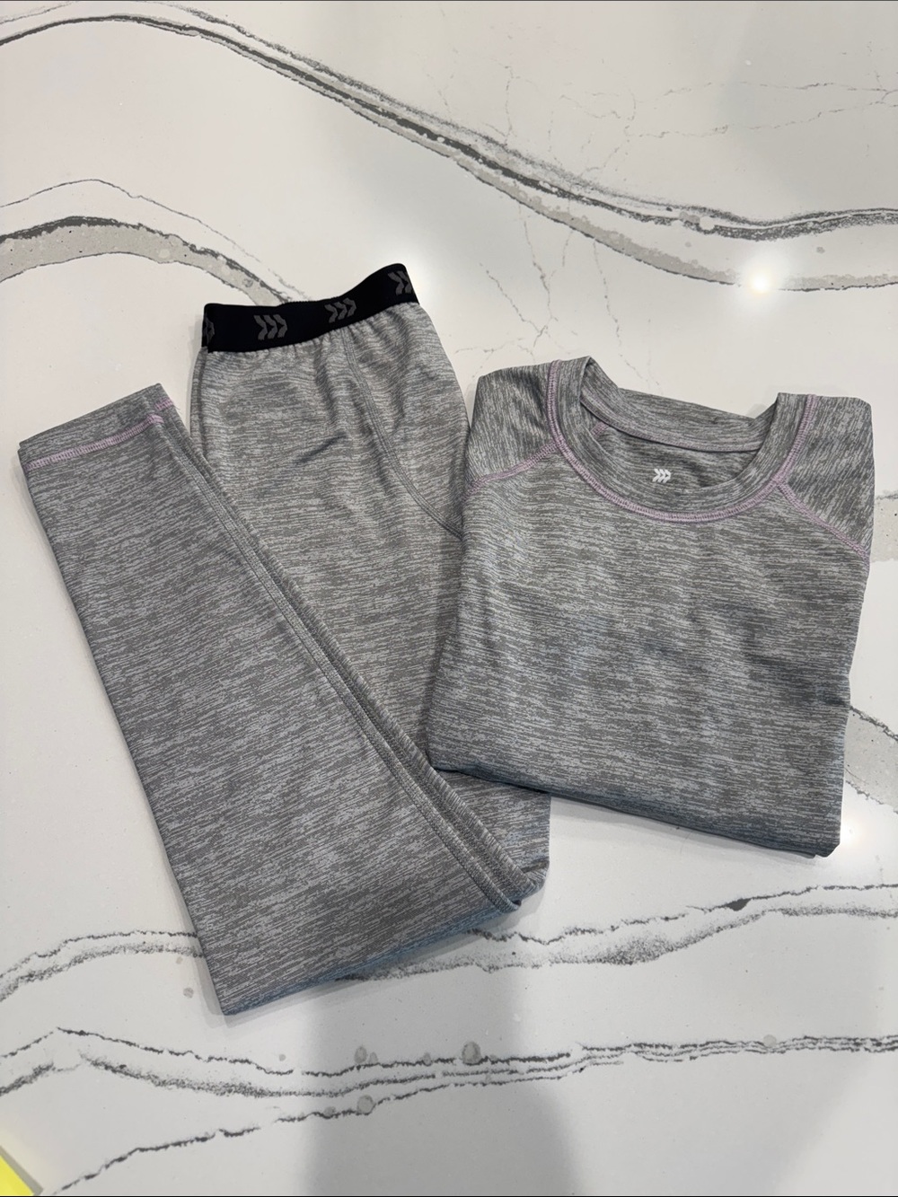 All In Motion Youth Thermal Set mid weight Size L 10-12